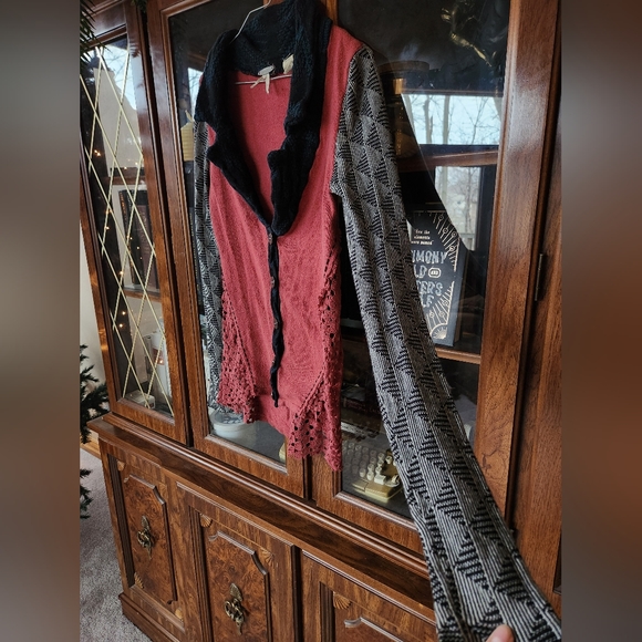 BKE Gimmicks Mixed Pattern Cardigan Collared Knit Button Up - Picture 2 of 9